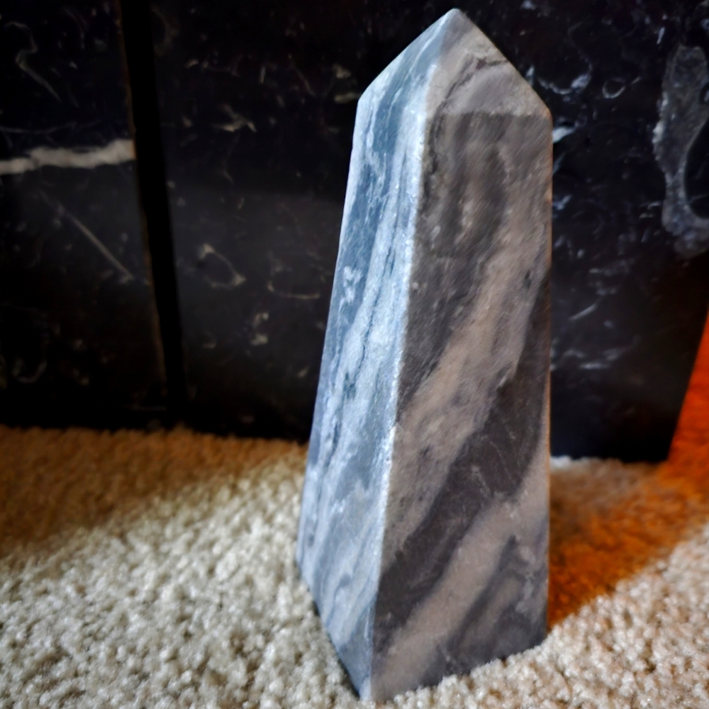 WEST ELM Gideon Obelisk